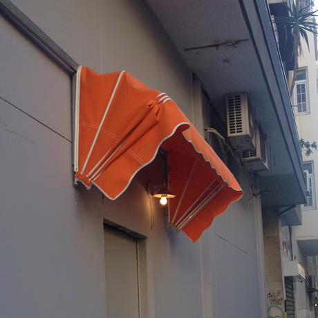 雅典“白灯区”妓院游记